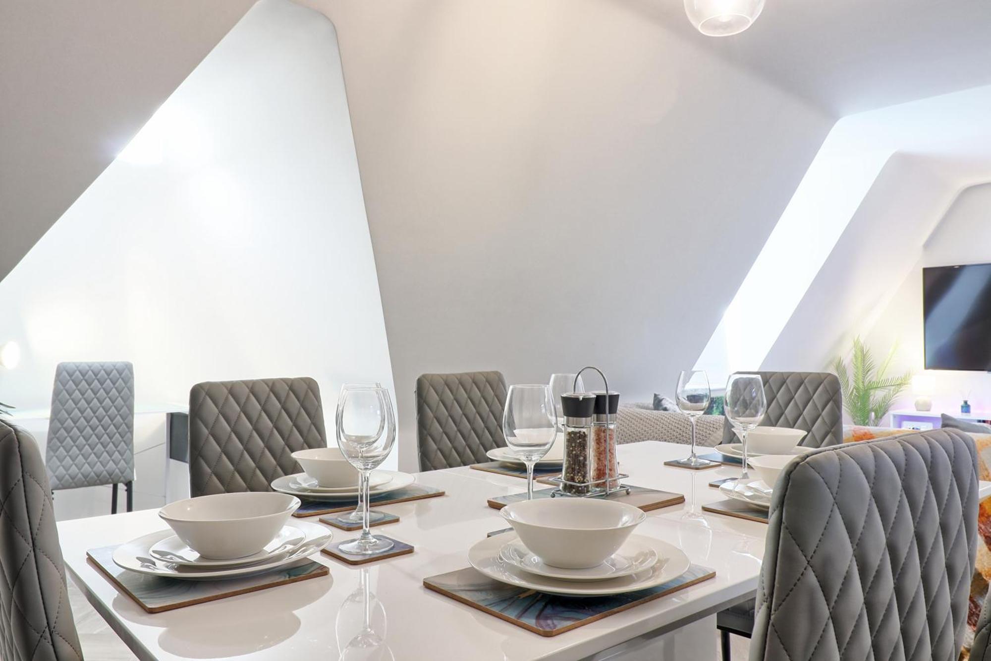 Writtle Massive 4 Bedroom Apartment With Parking In Gorgeous Countryside Location & Short Drive To Chelmsford City Centre Contractors Welcome Zewnętrze zdjęcie
