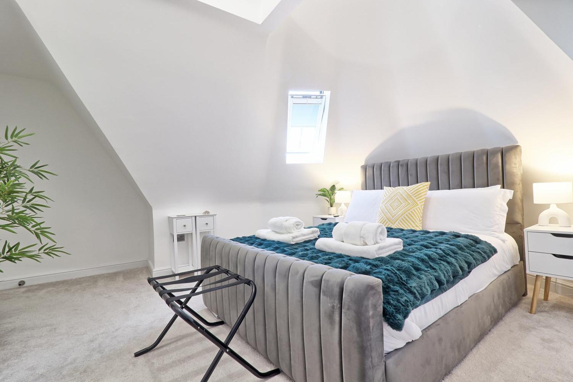 Writtle Massive 4 Bedroom Apartment With Parking In Gorgeous Countryside Location & Short Drive To Chelmsford City Centre Contractors Welcome Zewnętrze zdjęcie