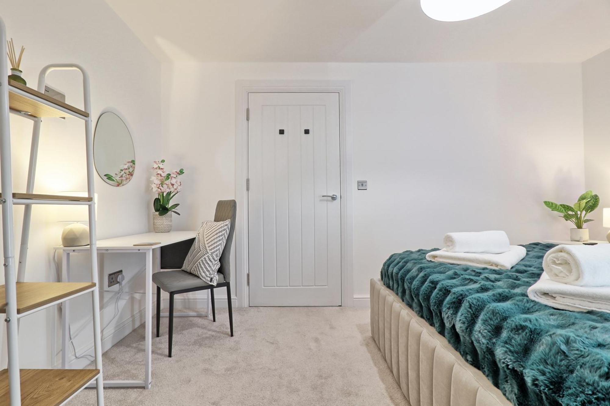 Writtle Massive 4 Bedroom Apartment With Parking In Gorgeous Countryside Location & Short Drive To Chelmsford City Centre Contractors Welcome Zewnętrze zdjęcie