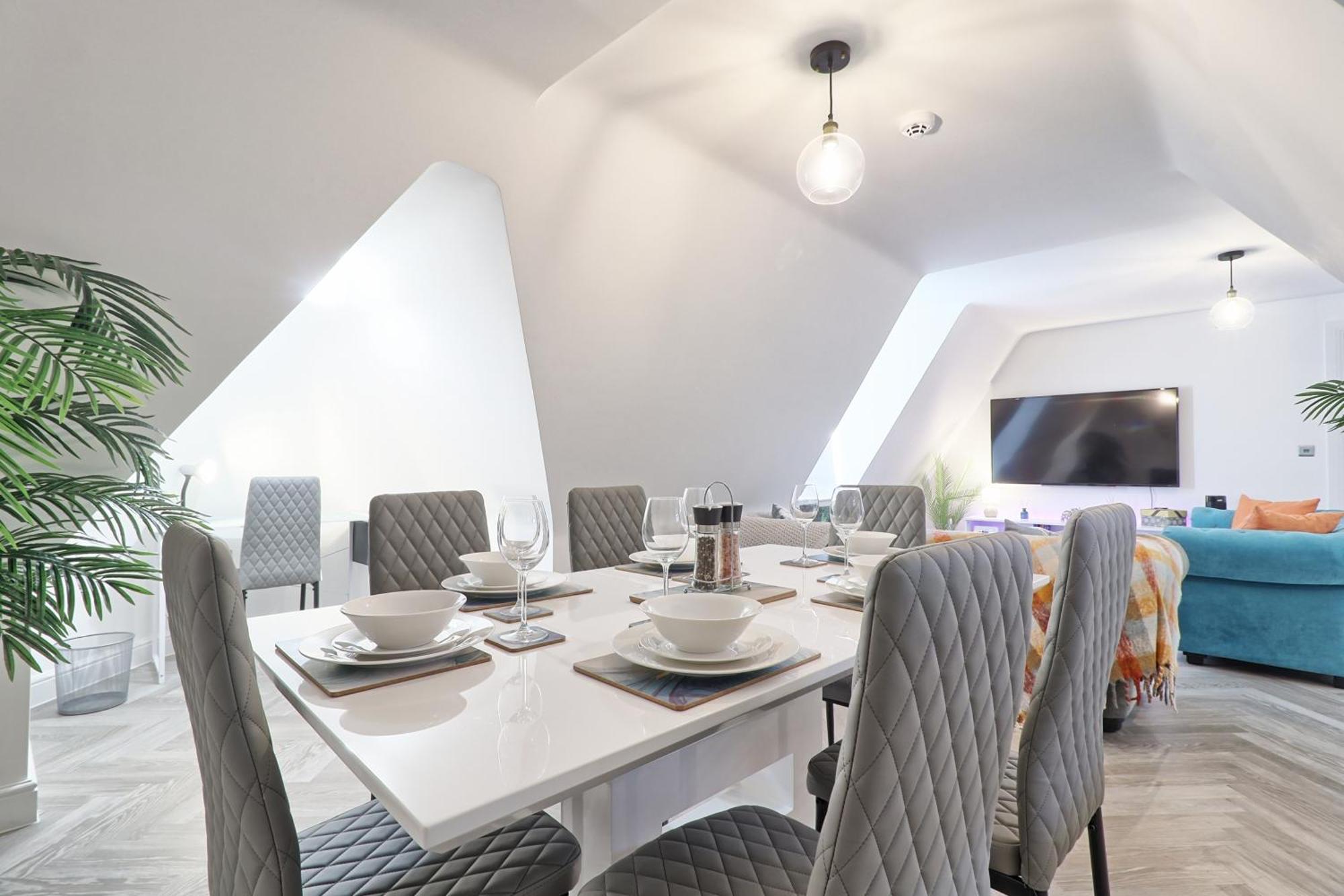 Writtle Massive 4 Bedroom Apartment With Parking In Gorgeous Countryside Location & Short Drive To Chelmsford City Centre Contractors Welcome Zewnętrze zdjęcie