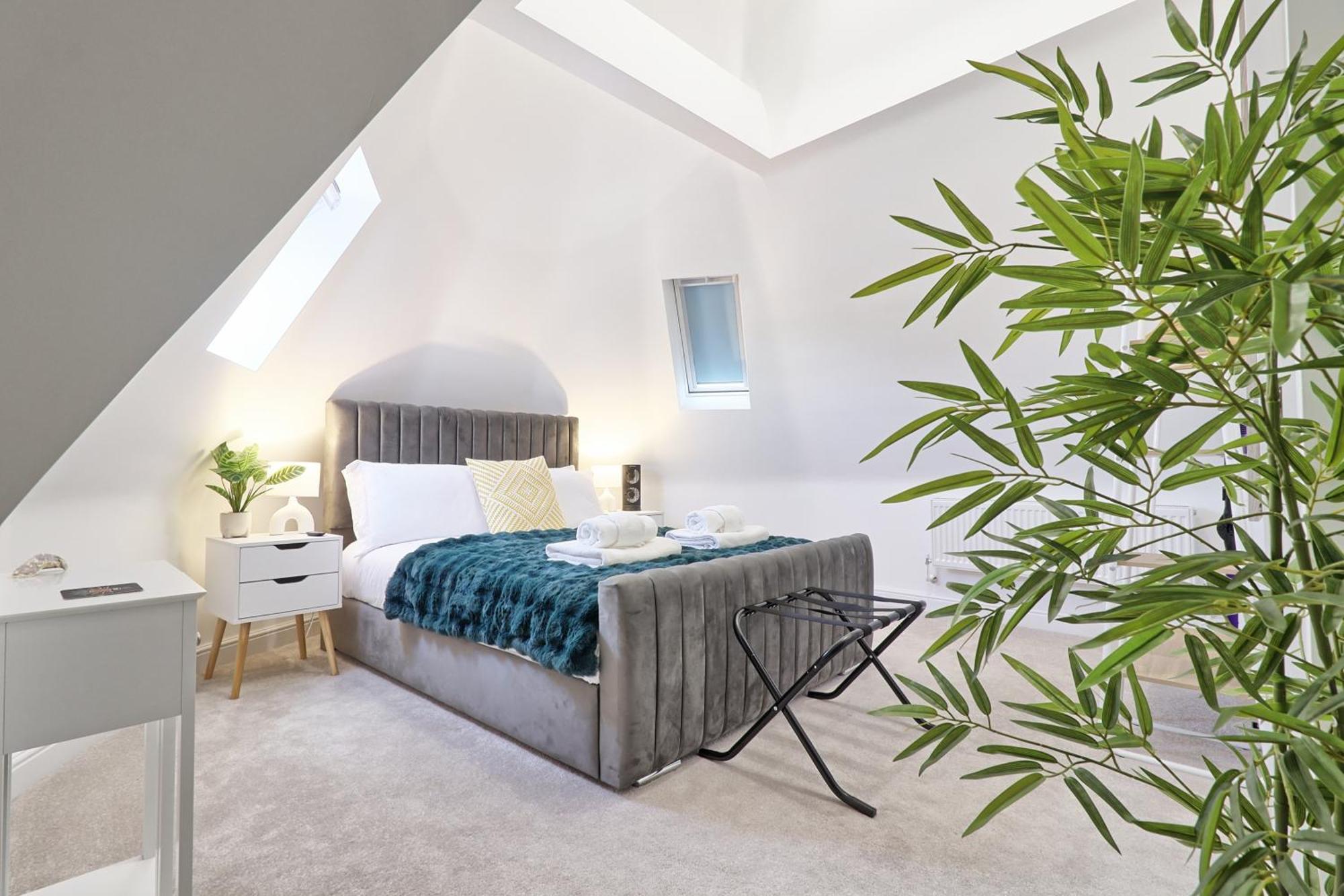 Writtle Massive 4 Bedroom Apartment With Parking In Gorgeous Countryside Location & Short Drive To Chelmsford City Centre Contractors Welcome Zewnętrze zdjęcie