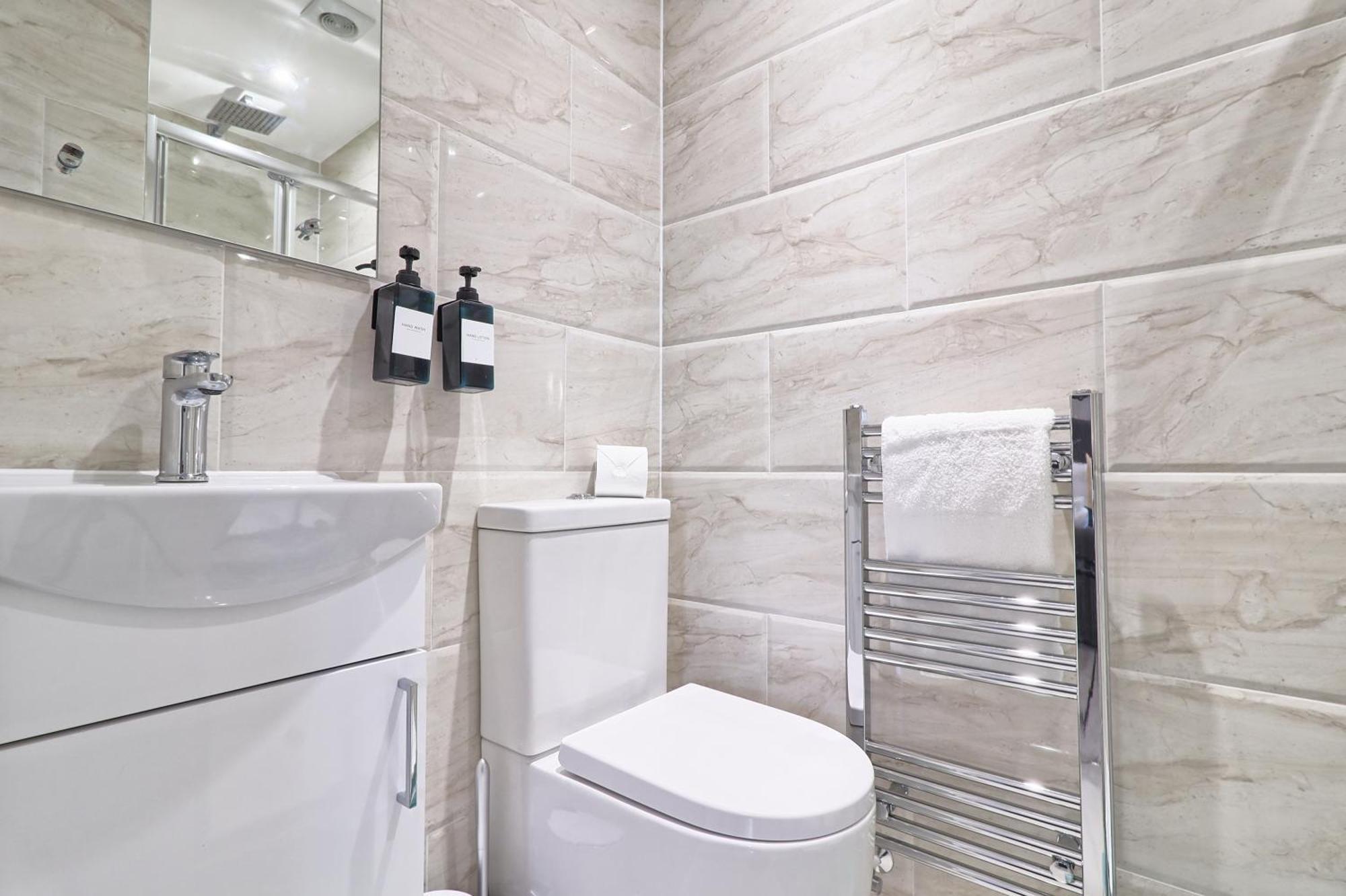 Writtle Massive 4 Bedroom Apartment With Parking In Gorgeous Countryside Location & Short Drive To Chelmsford City Centre Contractors Welcome Zewnętrze zdjęcie