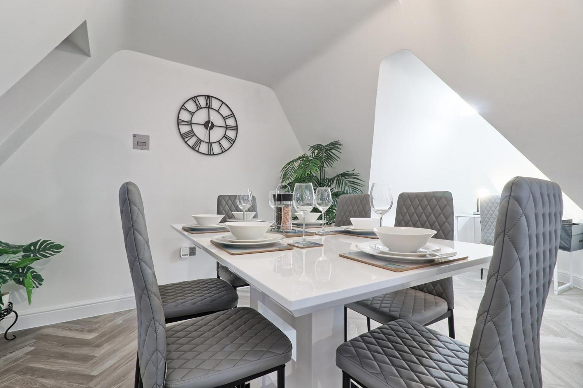 Writtle Massive 4 Bedroom Apartment With Parking In Gorgeous Countryside Location & Short Drive To Chelmsford City Centre Contractors Welcome Zewnętrze zdjęcie