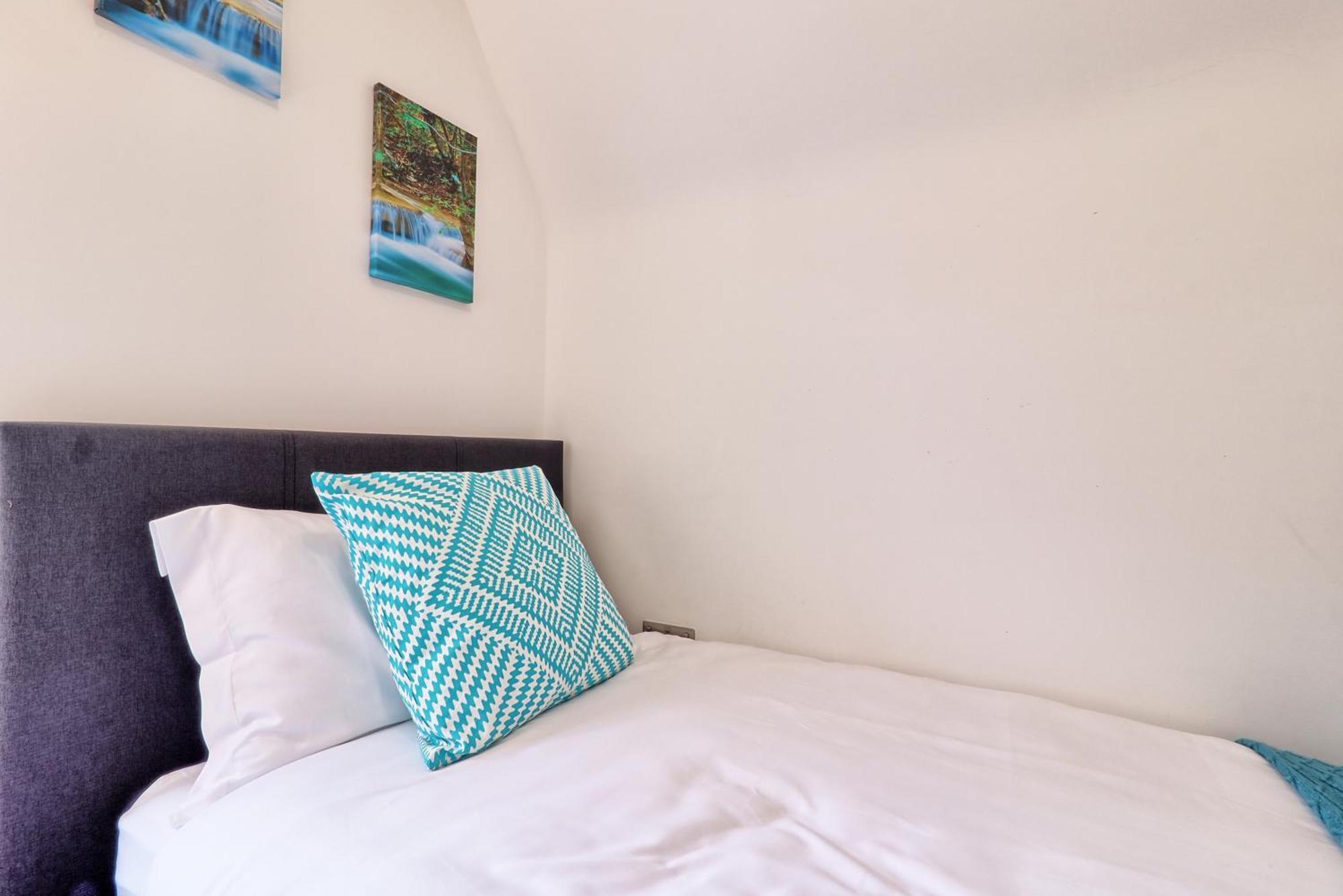 Writtle Massive 4 Bedroom Apartment With Parking In Gorgeous Countryside Location & Short Drive To Chelmsford City Centre Contractors Welcome Zewnętrze zdjęcie