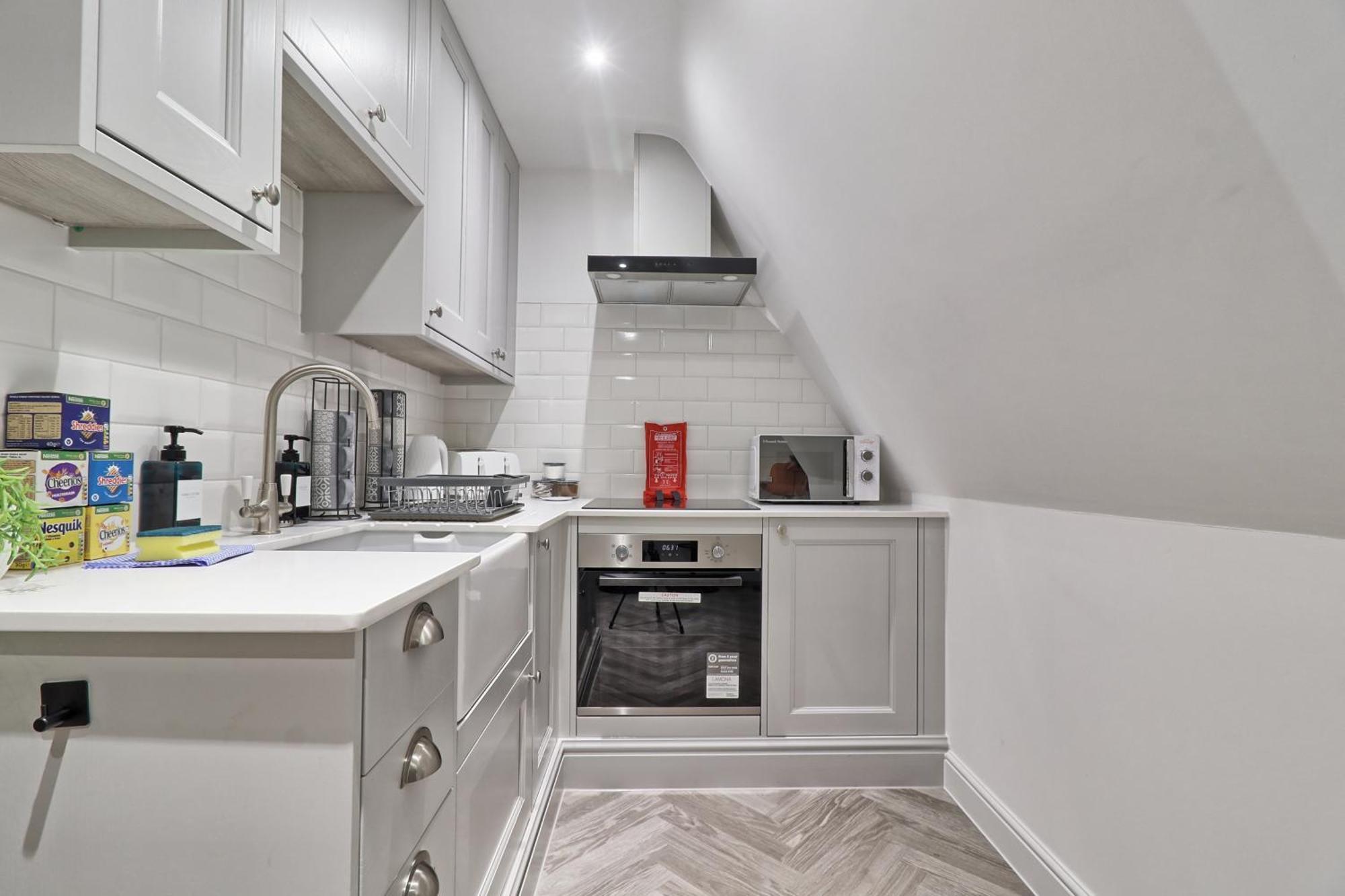 Writtle Massive 4 Bedroom Apartment With Parking In Gorgeous Countryside Location & Short Drive To Chelmsford City Centre Contractors Welcome Zewnętrze zdjęcie